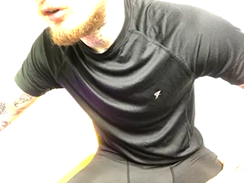 Snapshot of layneinchains chatting on November 5, 9:09 am layneinchains online show from November 5, 9:09 am