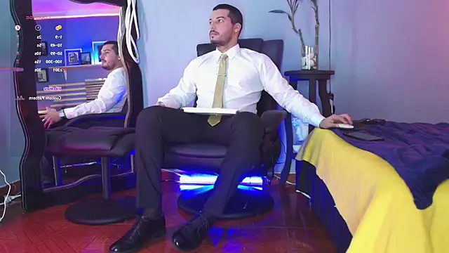 HenryBenso online show from December 12, 11:07 am