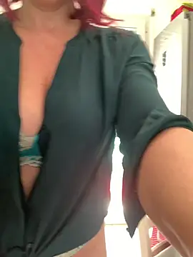 la petite prunette69 online show from March 10, 12:59 pm