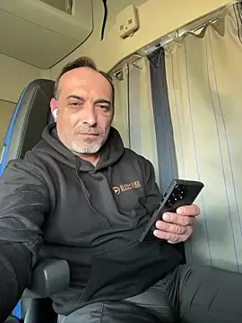 Snapshot of dzhakar chatting on February 19, 12:44 pm dzhakar online show from February 19, 12:44 pm