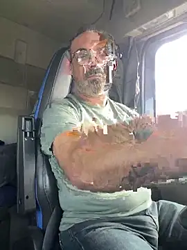 Snapshot of dzhakar chatting on September 30, 11:26 am dzhakar online show from September 30, 11:26 am