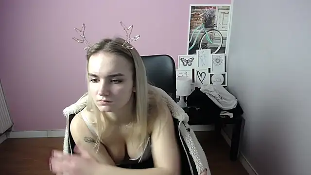 viktoria lovely online show from December 11, 2:11 pm