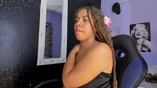 Alika01 online show from March 14, 11:32 pm