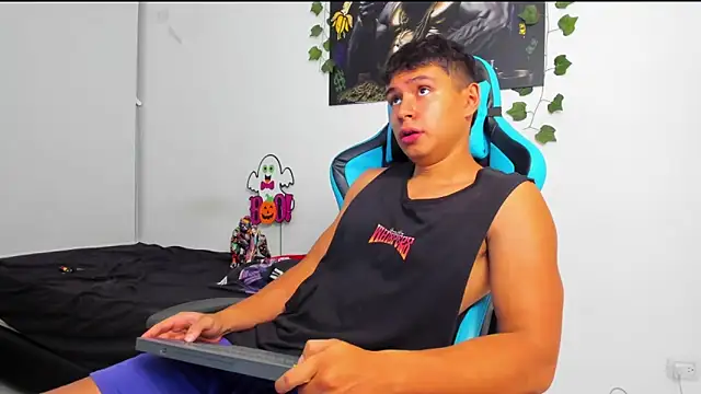 Bray Kevin online show from February 11, 12:49 am