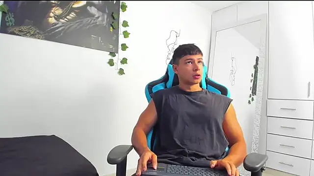 Bray Kevin online show from March 3, 9:05 pm