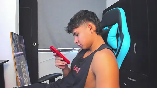 Bray Kevin online show from November 4, 7:46 pm