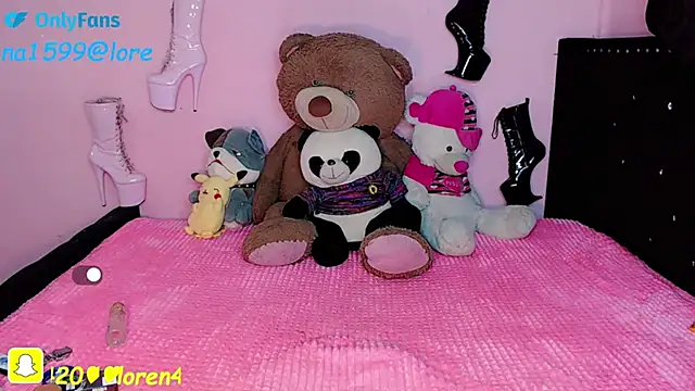 Snapshot of Ciinamonloren chatting on March 20, 9:15 am Ciinamonloren online show from March 20, 9:15 am