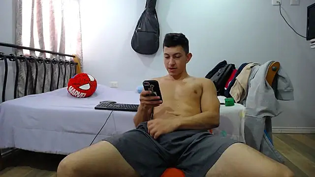 Snapshot of Iam_yourbabyprincess_XD chatting on January 20, 8:07 pm Iam yourbabyprincess XD online show from January 20, 8:07 pm