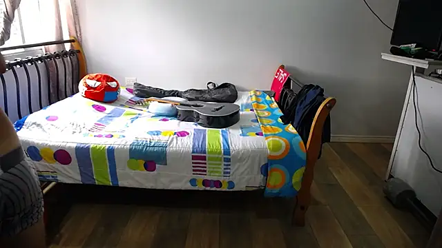 Snapshot of Iam_yourbabyprincess_XD chatting on March 1, 6:32 pm Iam yourbabyprincess XD online show from March 1, 6:32 pm