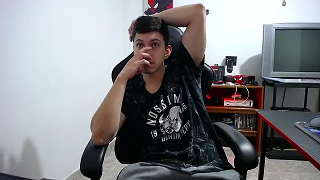 Snapshot of Iam_yourbabyprincess_XD chatting on October 21, 8:04 am Iam yourbabyprincess XD online show from October 21, 8:04 am