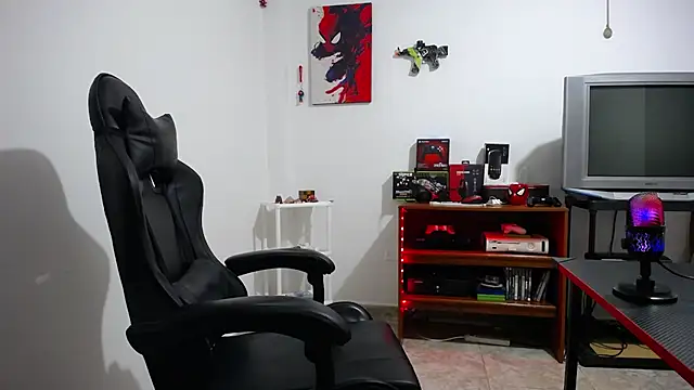 Snapshot of Iam_yourbabyprincess_XD chatting on November 7, 4:23 am Iam yourbabyprincess XD online show from November 7, 4:23 am