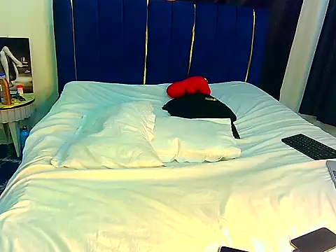 t-Booty risky  online show from September 27, 5:45 am