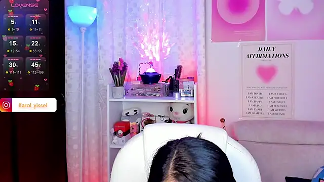 Hinataw33d01 online show from December 27, 6:24 am