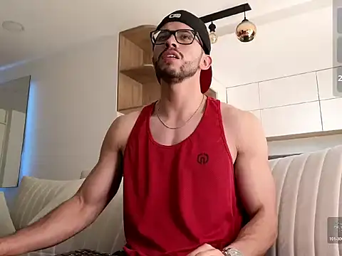 Phantom Bigger1 online show from December 16, 2:44 pm