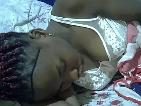 Snapshot of just_nala chatting on March 6, 3:24 am just nala online show from March 6, 3:24 am