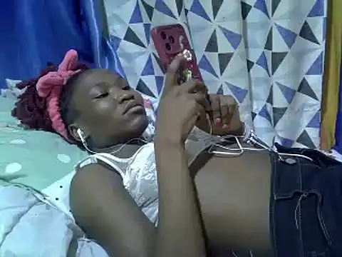 Snapshot of just_nala chatting on March 6, 8:37 pm just nala online show from March 6, 8:37 pm