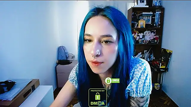 Snapshot of dakota_senju chatting on December 10, 5:44 pm dakota senju online show from December 10, 5:44 pm