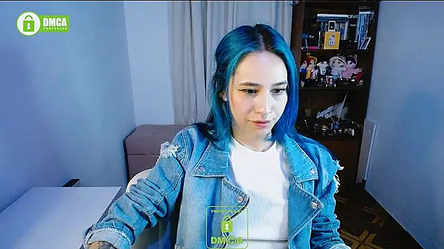 Snapshot of dakota_senju chatting on December 18, 11:30 pm dakota senju online show from December 18, 11:30 pm