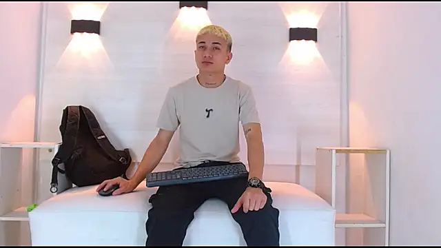 jeic 18 online show from October 7, 12:35 pm