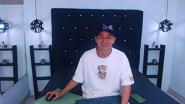 jeic 18 online show from October 12, 3:22 pm