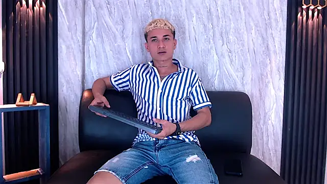 jeic 18 online show from November 12, 7:03 pm