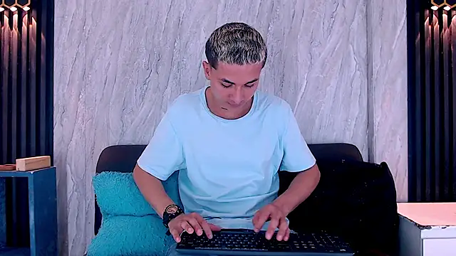 jeic 18 online show from November 21, 7:34 pm