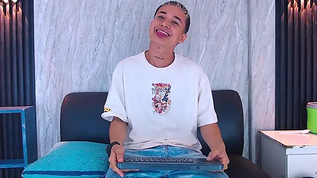 jeic 18 online show from November 25, 7:25 pm