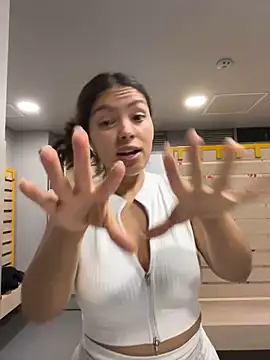 Nathcurly  online show from December 4, 3:15 am