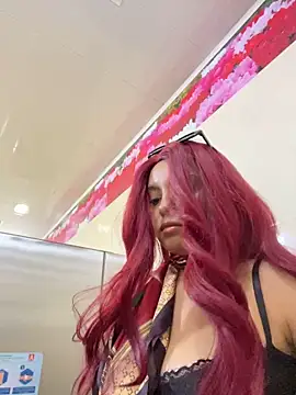 Nathcurly  online show from December 17, 8:32 pm