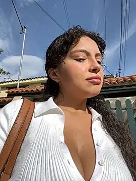 Nathcurly  online show from January 4, 8:37 pm