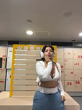 Nathcurly  online show from January 25, 2:47 am