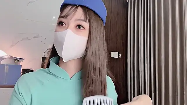 Mono-Stewardesss online show from October 19, 3:01 pm