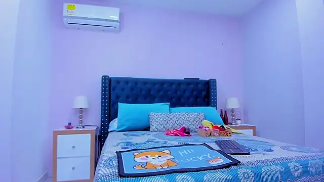 Snapshot of ClayrRosse chatting on February 1, 3:18 pm ClayrRosse online show from February 1, 3:18 pm