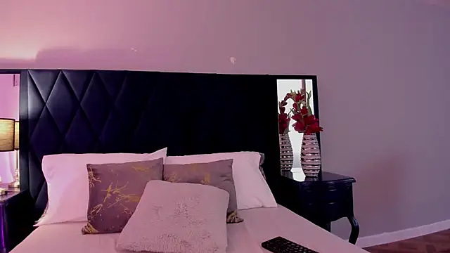 KattyPortman online show from February 16, 4:31 am