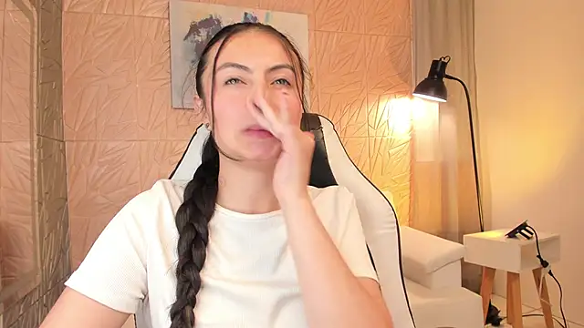 magic fernanda online show from January 28, 12:15 am