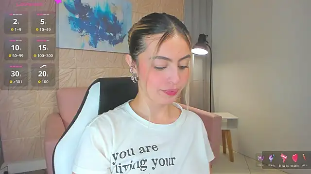 magic fernanda online show from November 11, 9:15 pm