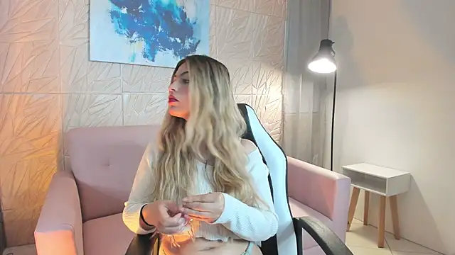 magic fernanda online show from November 15, 9:32 pm