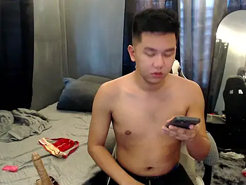 xgregor07 online show from November 12, 3:51 am