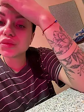 ellie ssexy online show from December 10, 4:34 am