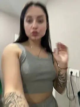 ellie ssexy online show from March 13, 6:01 pm