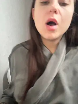 ellie ssexy online show from October 14, 4:13 am