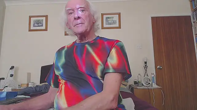 WaverlyKernow online show from January 22, 1:32 pm