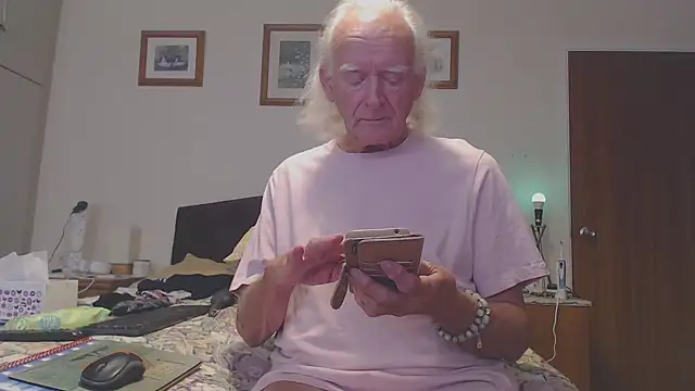 WaverlyKernow online show from September 11, 1:55 pm