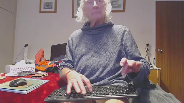 WaverlyKernow online show from October 18, 12:17 pm