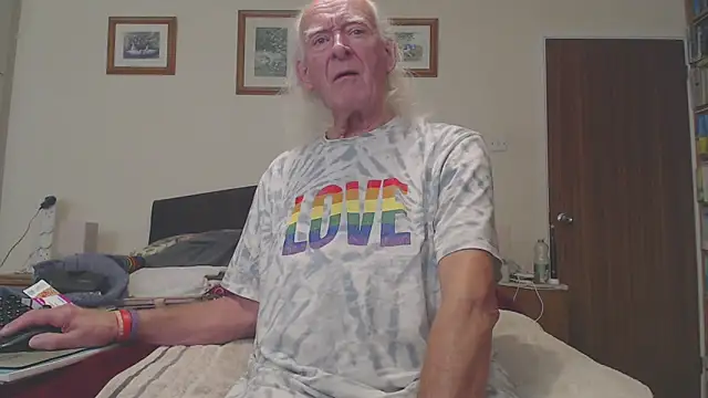 WaverlyKernow online show from November 24, 10:59 am