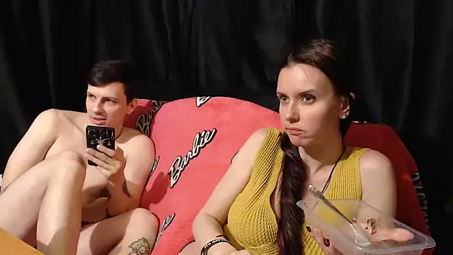 Snapshot of Milana69 chatting on February 21, 9:32 pm Milana69 online show from February 21, 9:32 pm