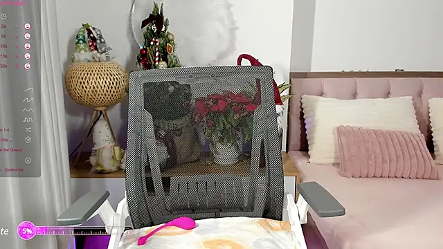  Joliie  online show from December 24, 6:44 am