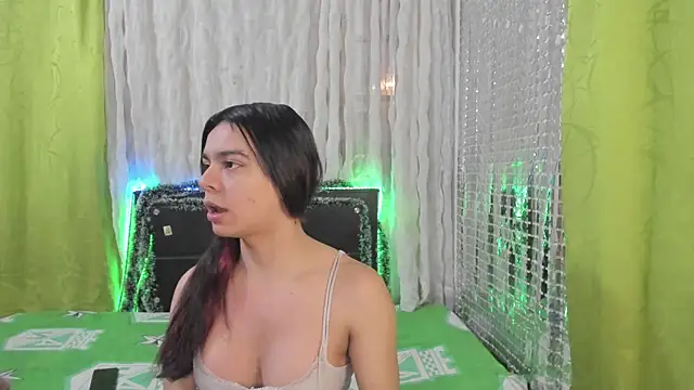 Megan Miles02 online show from December 27, 11:10 pm