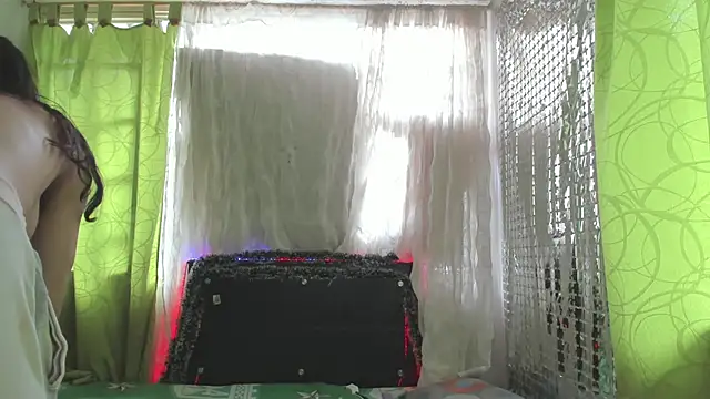 Megan Miles02 online show from December 29, 5:33 pm