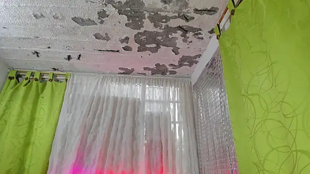 Megan Miles02 online show from February 13, 9:49 pm